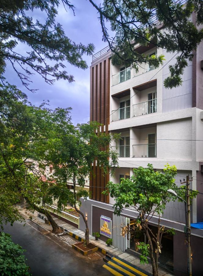 The Silver Chimes Suites Bangalore Exterior foto